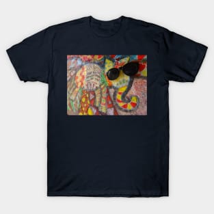The elephant with sunglasses T-Shirt